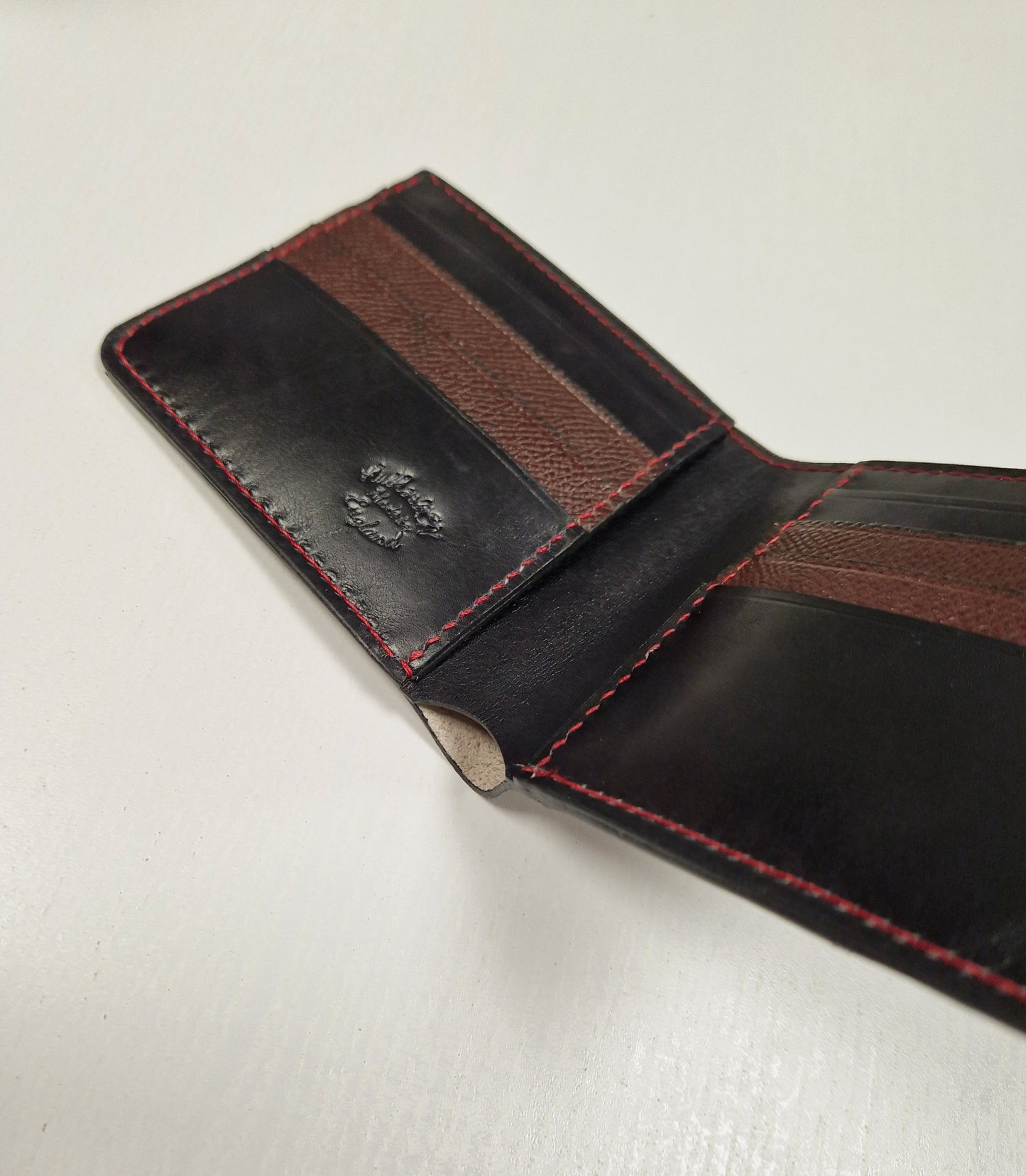 Bifold men wallet